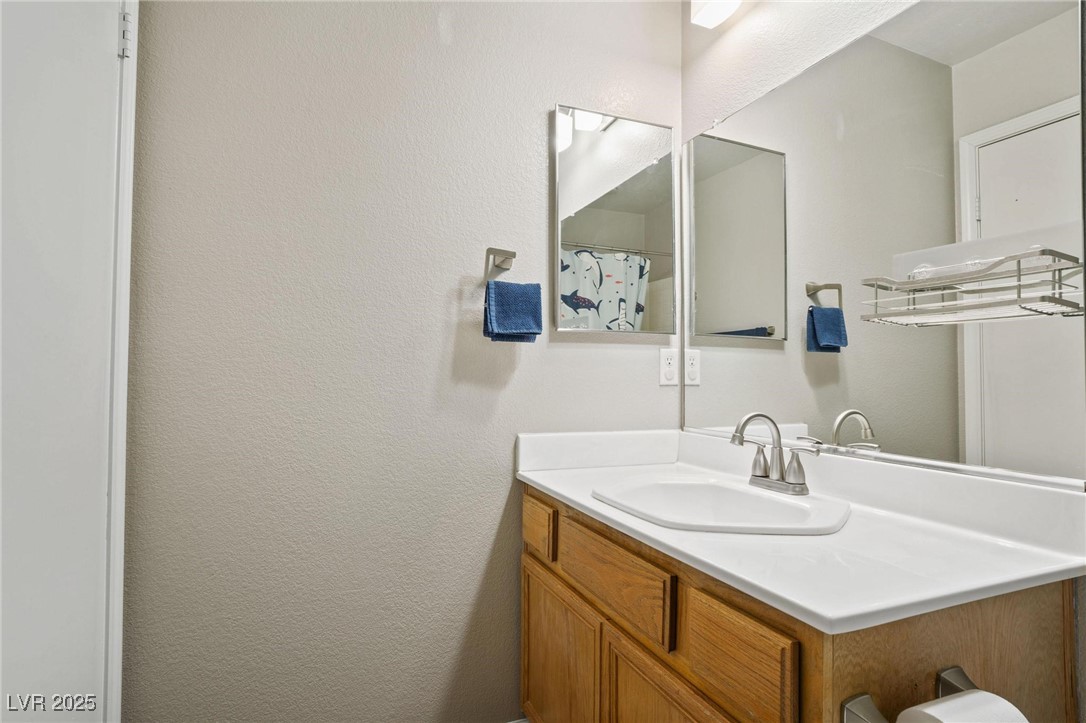 618 Lava Beds Way