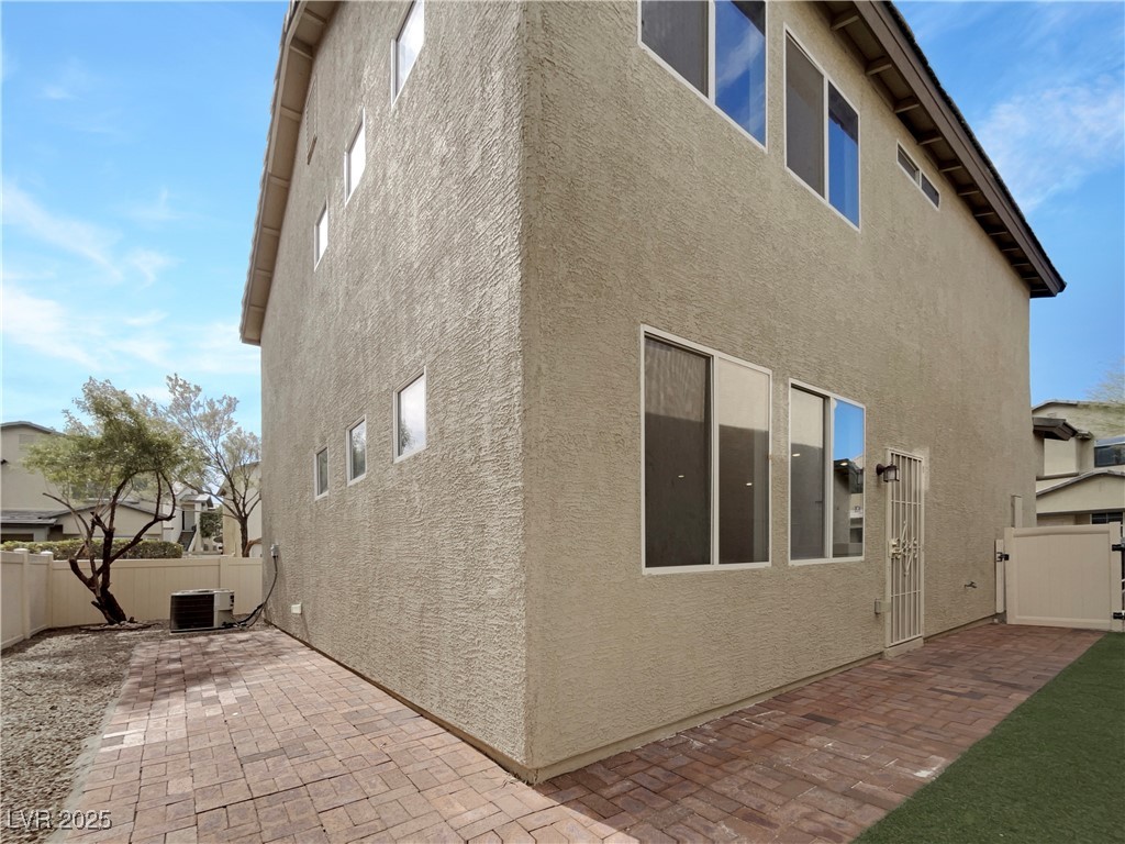 6786 Wormwood Lane