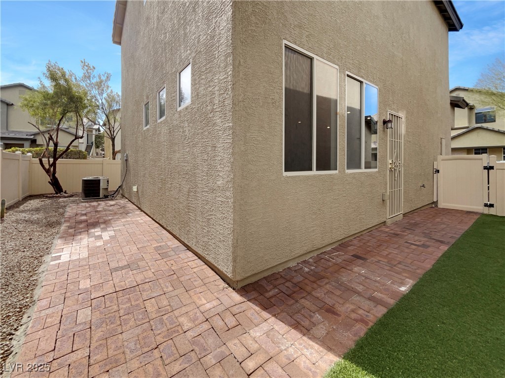 6786 Wormwood Lane