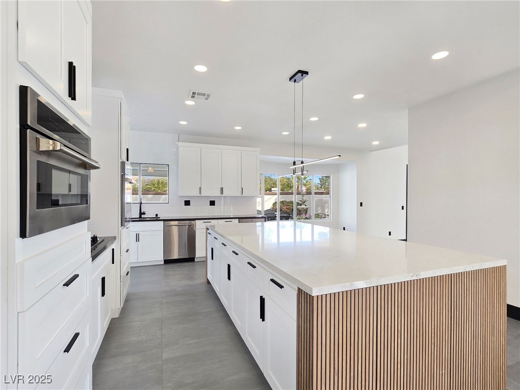 8112 Golfers Oasis Drive