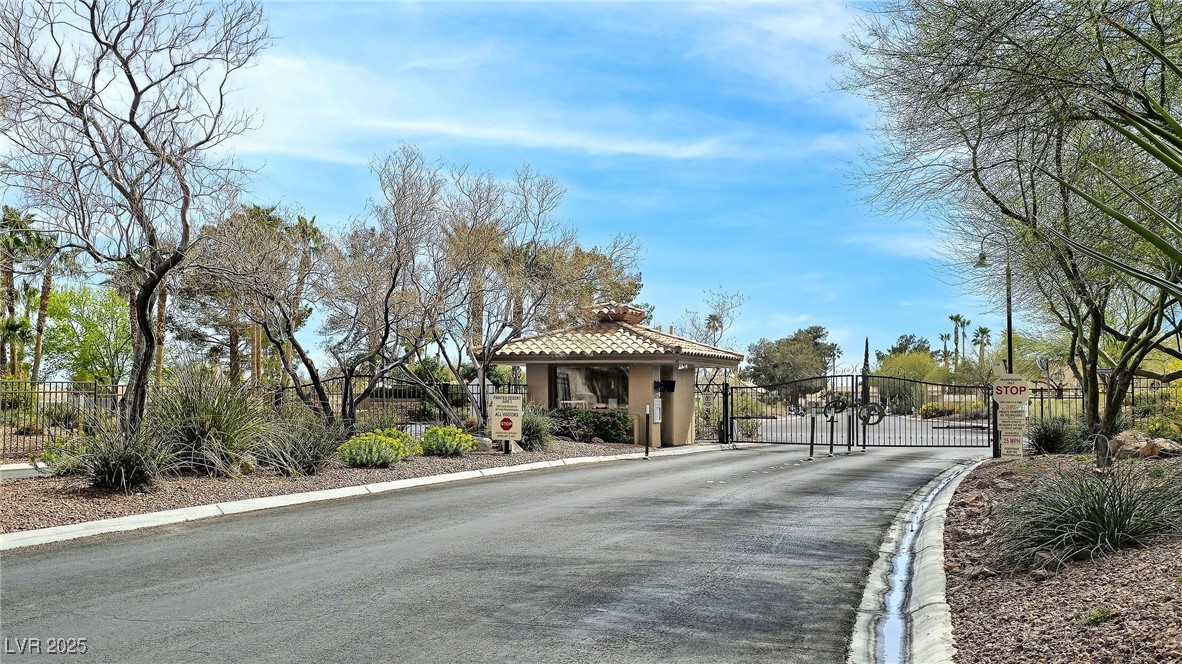8112 Golfers Oasis Drive