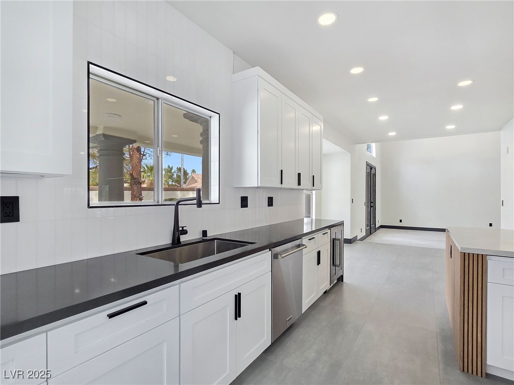 8112 Golfers Oasis Drive