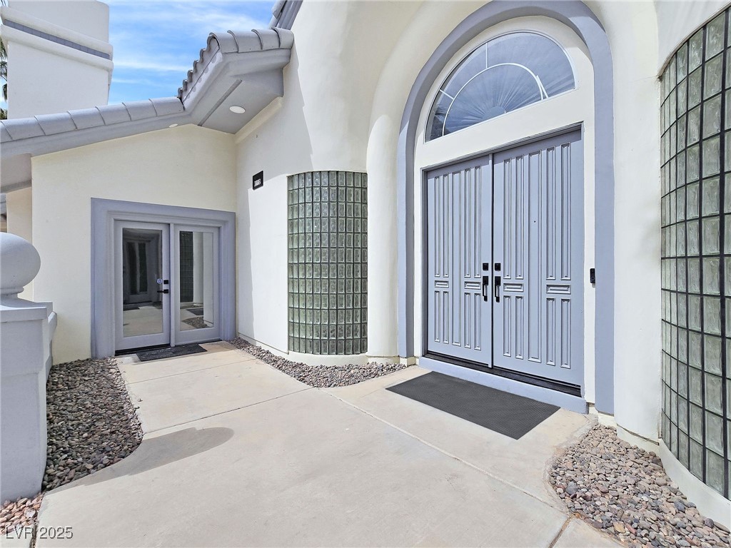 8112 Golfers Oasis Drive