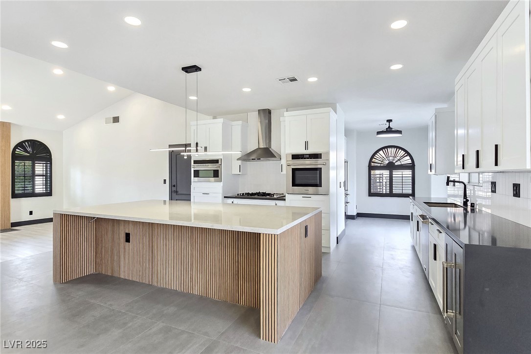8112 Golfers Oasis Drive
