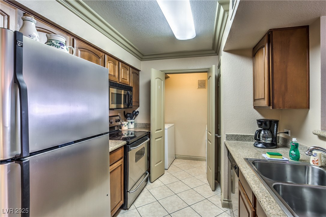 1150 North Buffalo Drive 1022