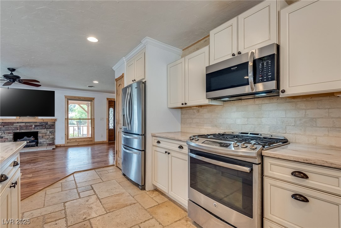 7950 Red Barn Drive
