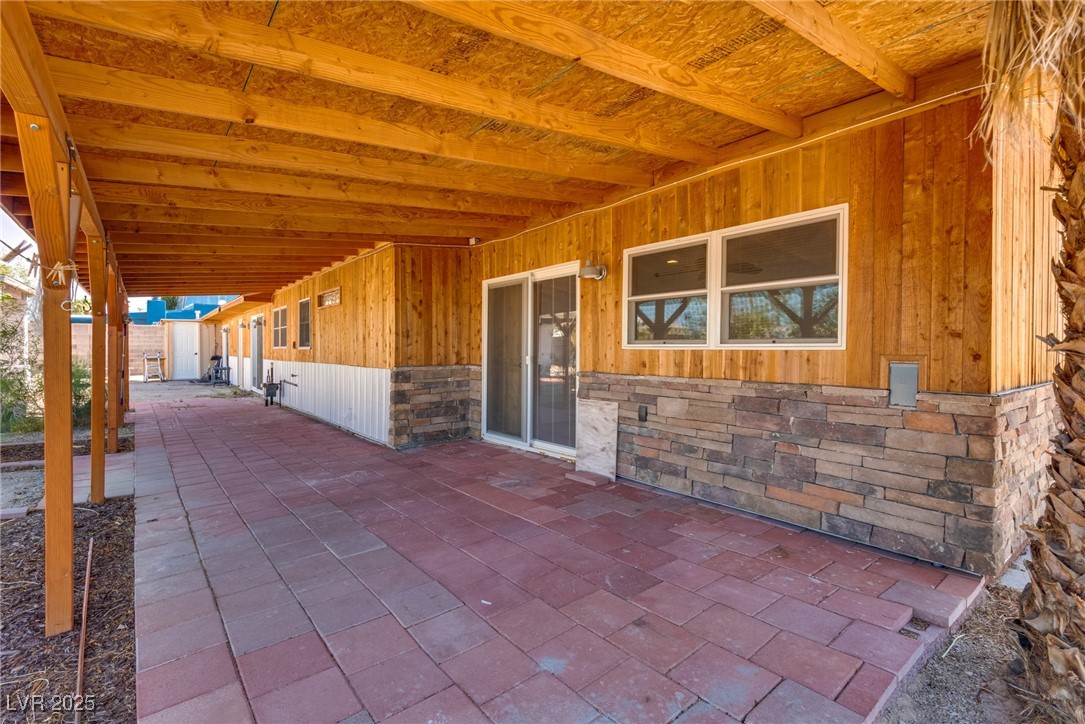 7950 Red Barn Drive