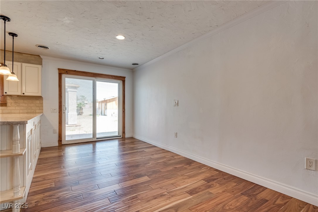 7950 Red Barn Drive