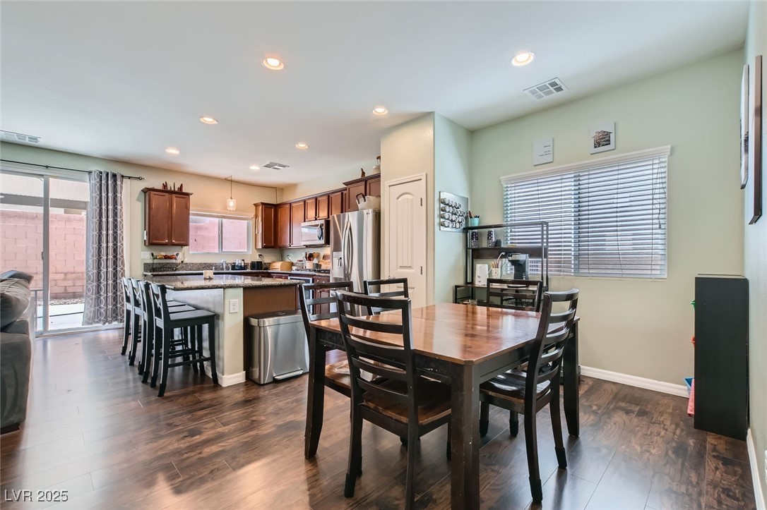 8295 Nebula Cloud Avenue