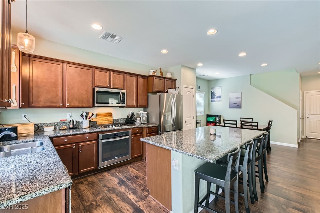 8295 Nebula Cloud Avenue