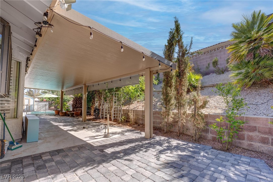 1516 Frandosa Lane