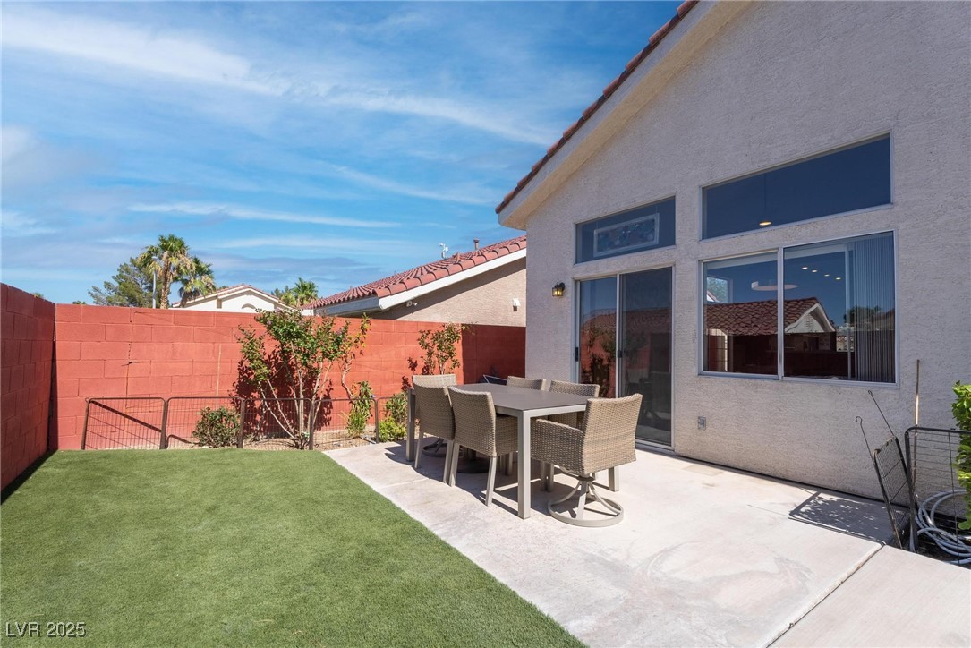 1910 Coyote Pass Way