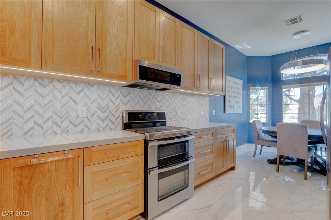 1910 Coyote Pass Way