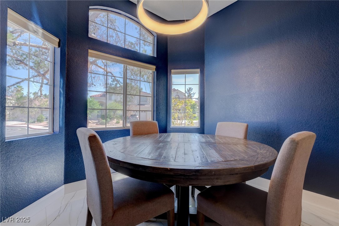 1910 Coyote Pass Way