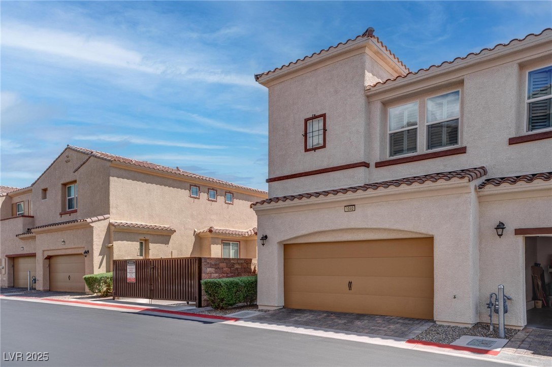 1040 Via Panfilo Avenue