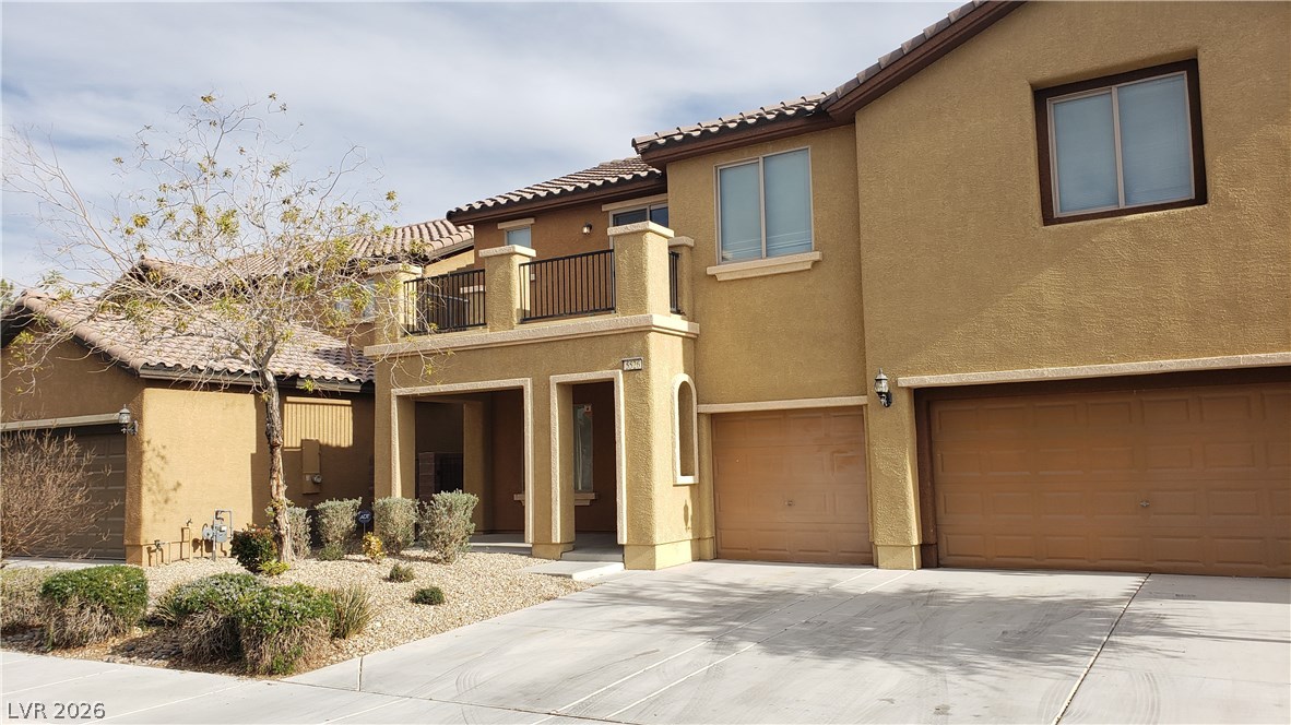 5526 Moonlight Garden Street