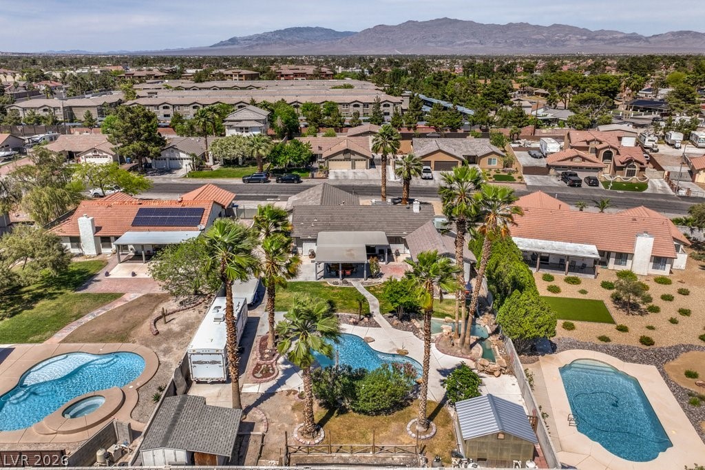5809 Paseo Del Mar