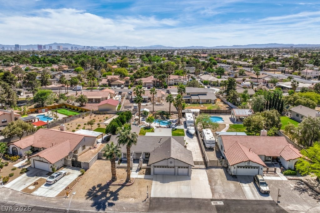 5809 Paseo Del Mar
