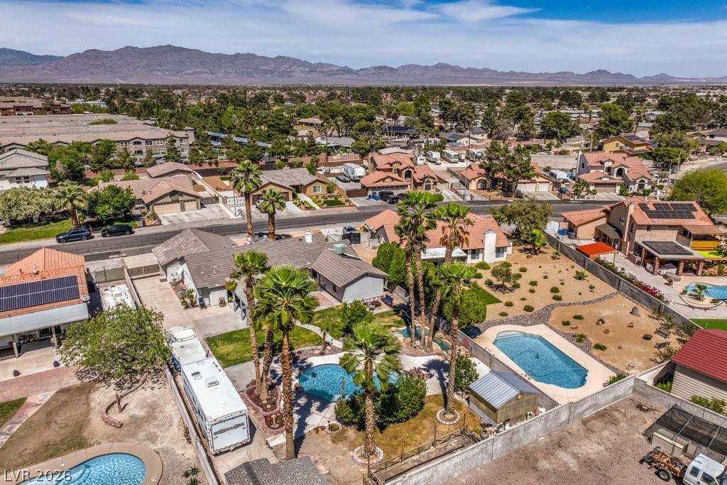 5809 Paseo Del Mar