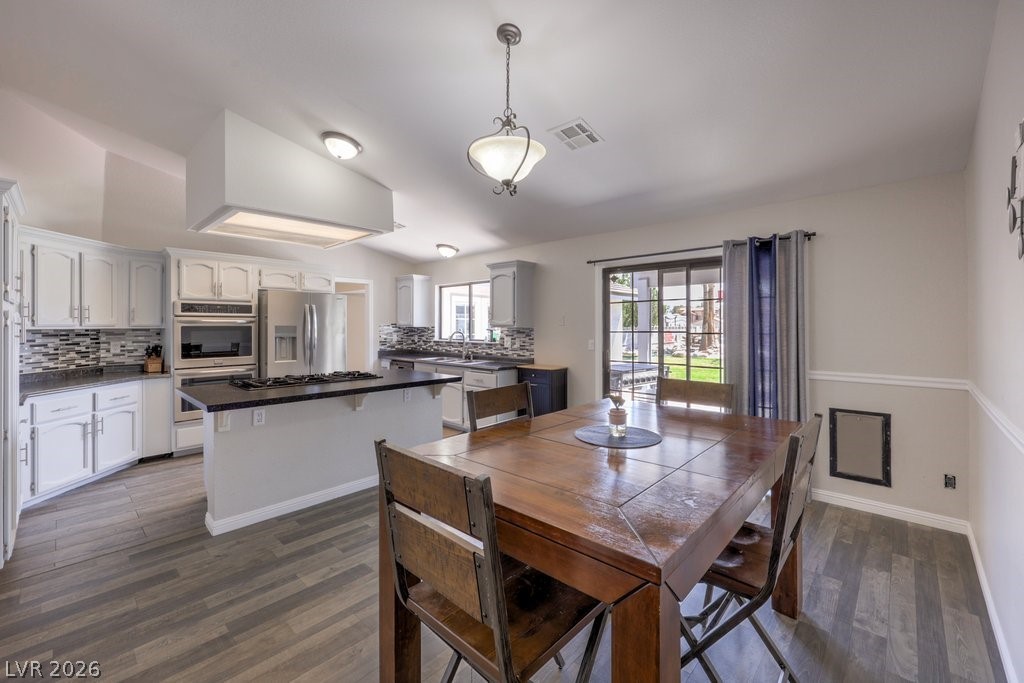 5809 Paseo Del Mar