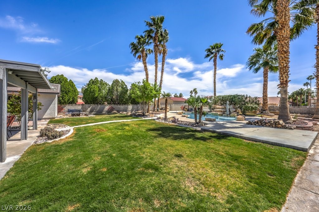 5809 Paseo Del Mar