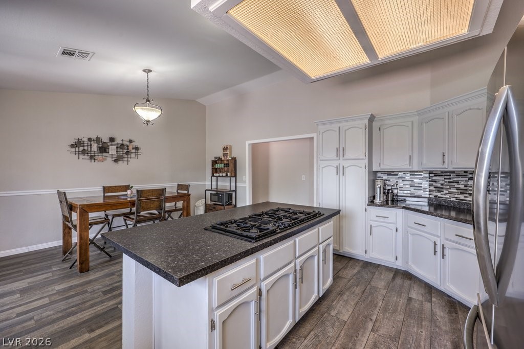 5809 Paseo Del Mar