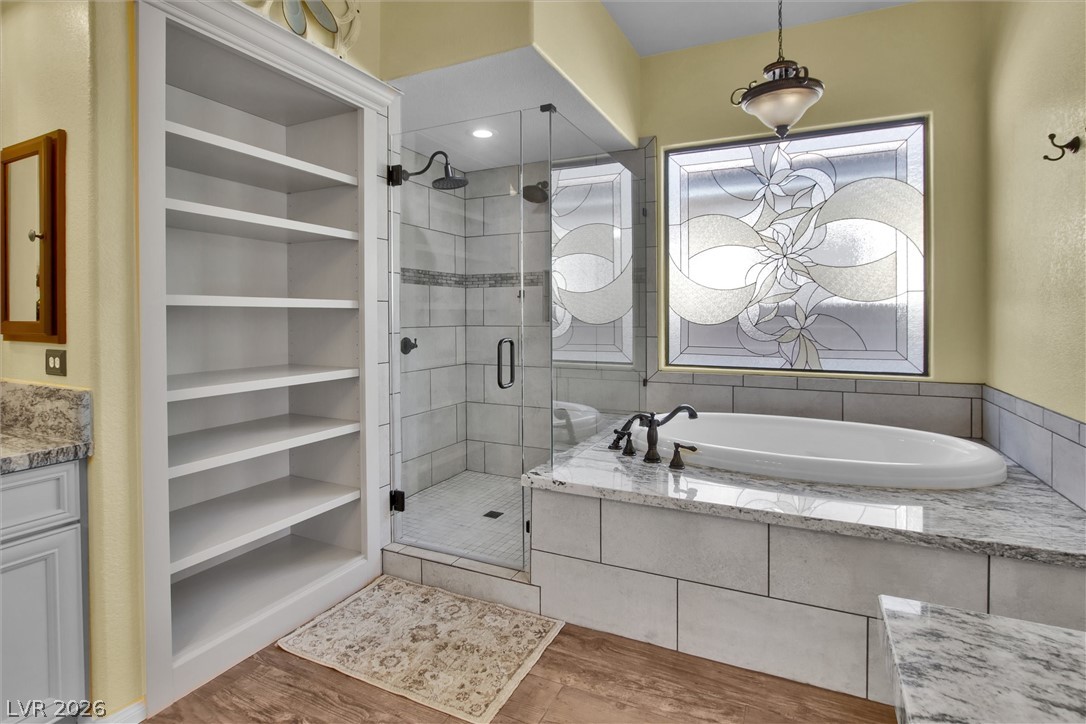 7443 Alice Springs Circle