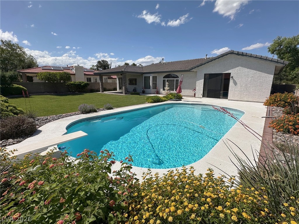 7443 Alice Springs Circle