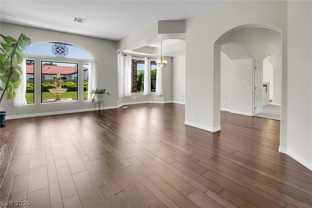 7443 Alice Springs Circle