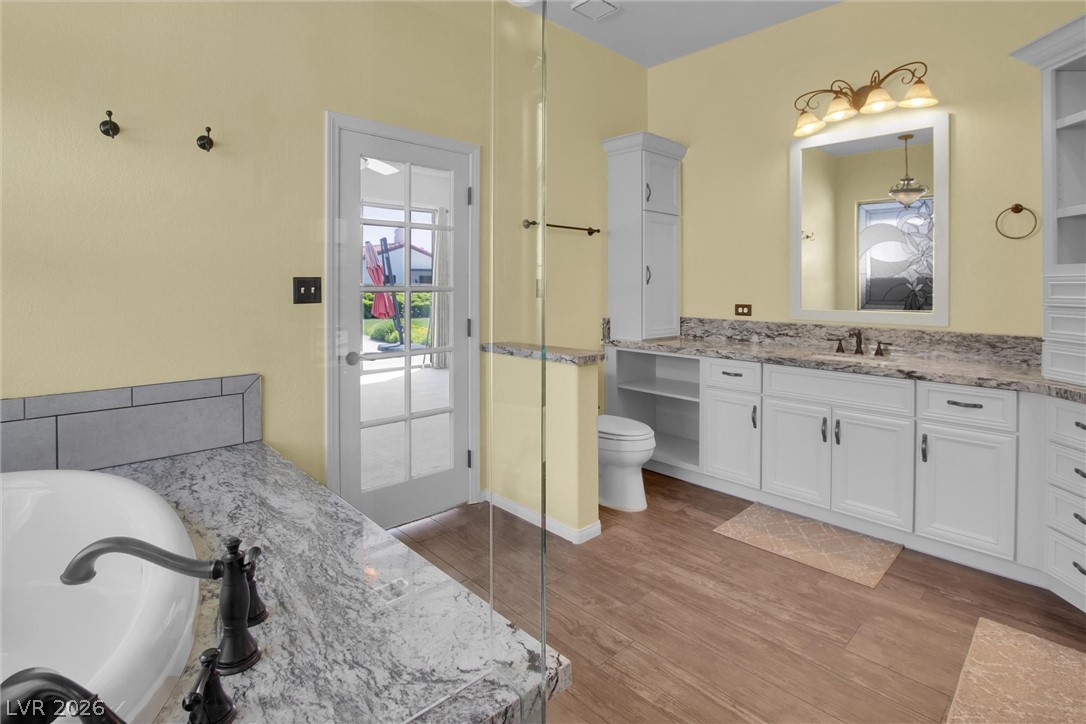 7443 Alice Springs Circle
