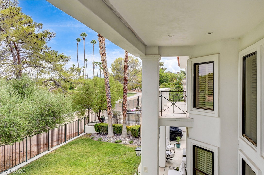 8901 Robinson Ridge Drive
