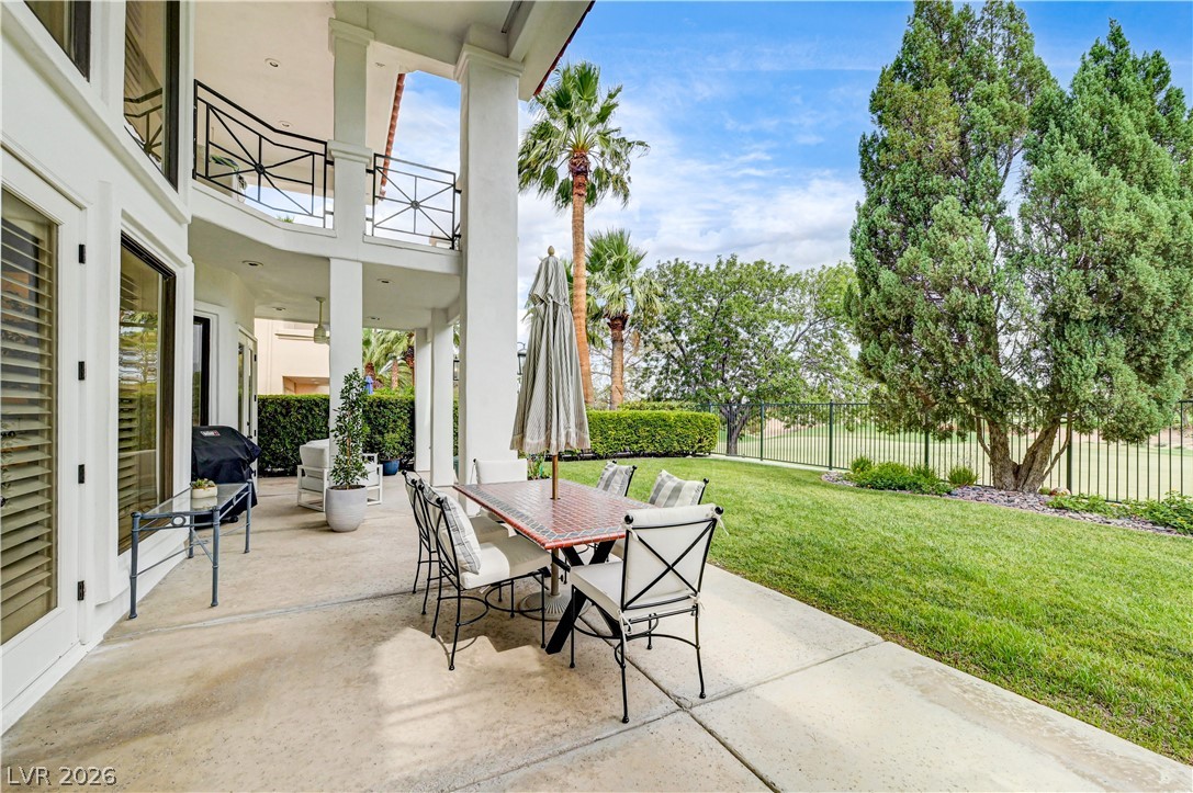 8901 Robinson Ridge Drive