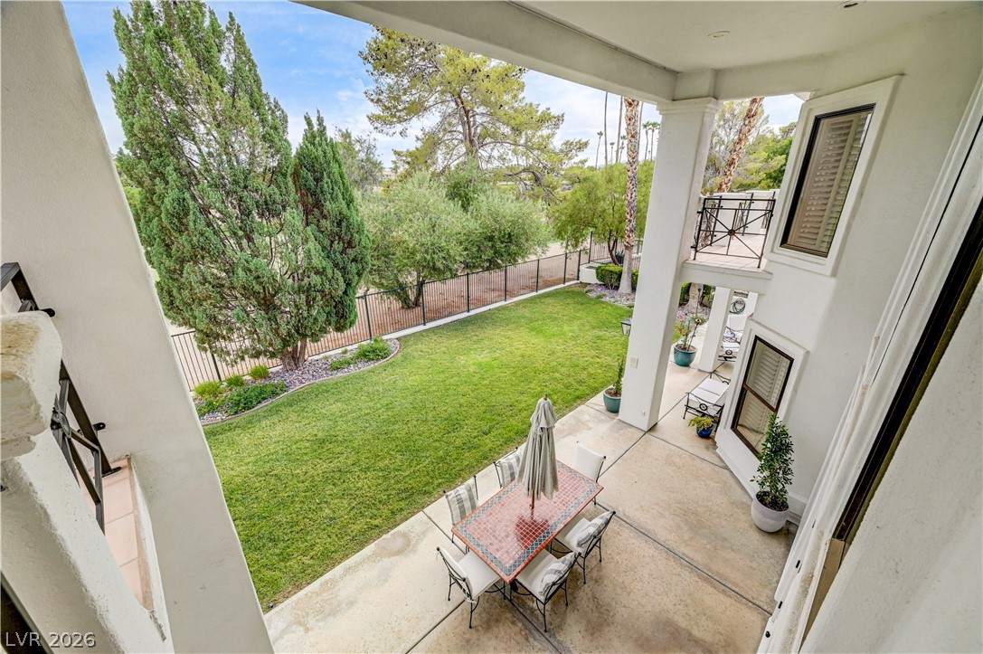 8901 Robinson Ridge Drive