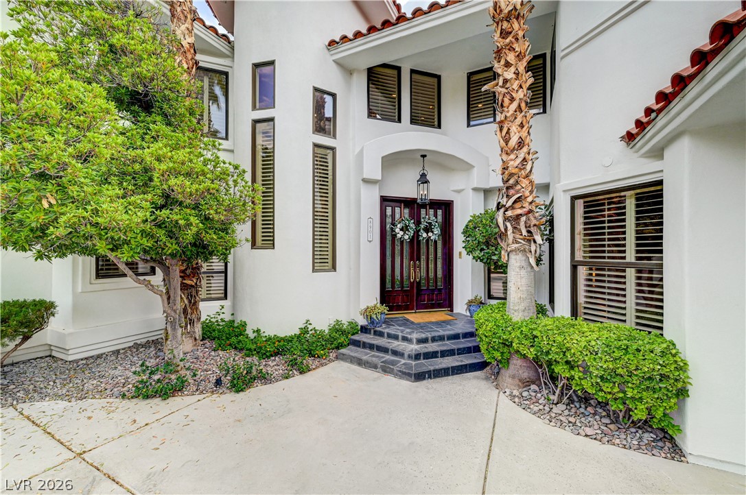 8901 Robinson Ridge Drive