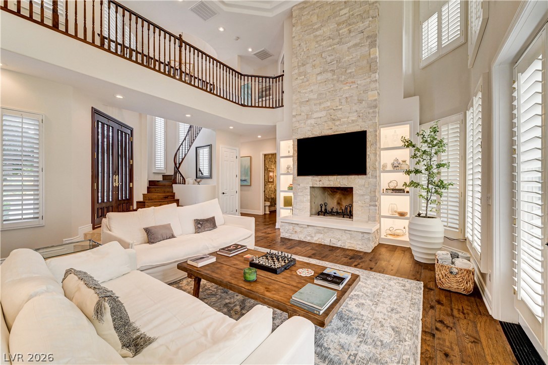 8901 Robinson Ridge Drive