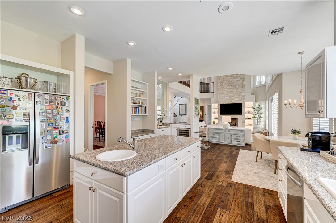 8901 Robinson Ridge Drive
