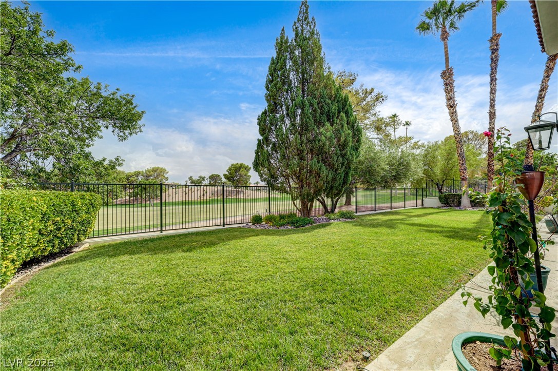 8901 Robinson Ridge Drive