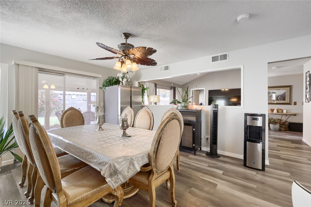 3956 Green Leaf Drive