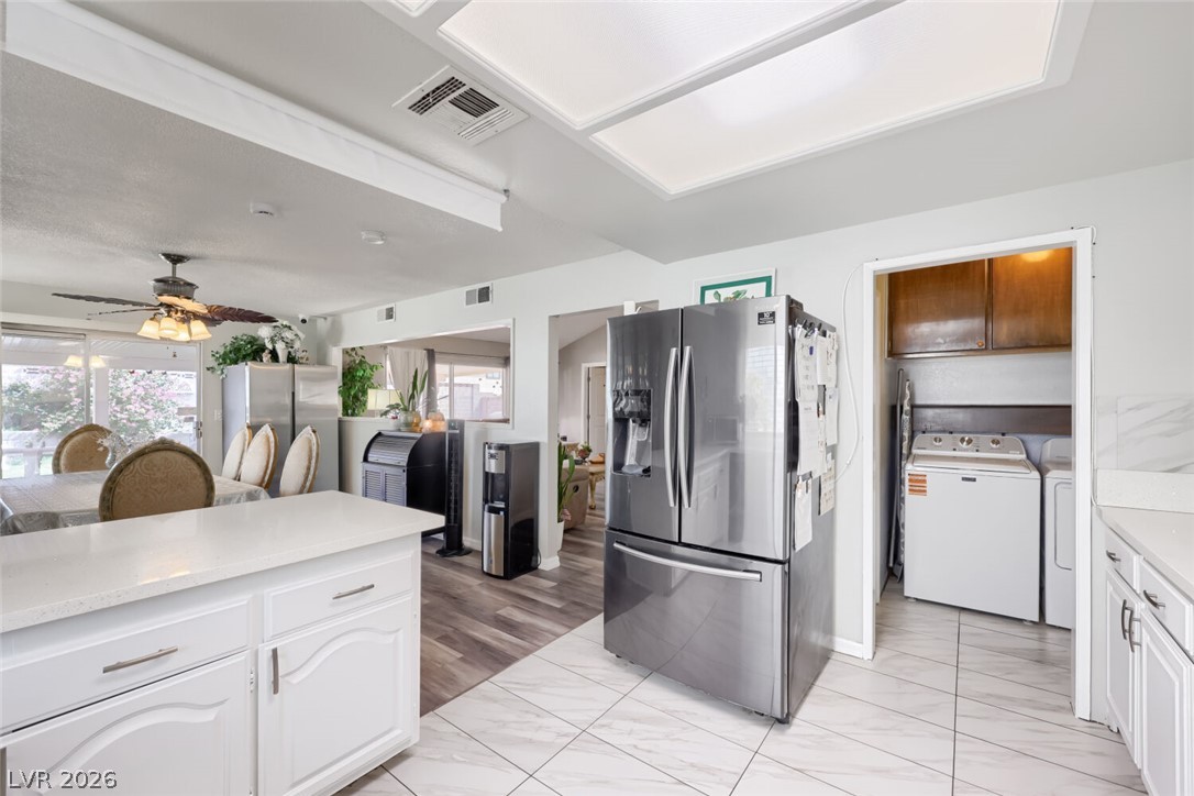 3956 Green Leaf Drive