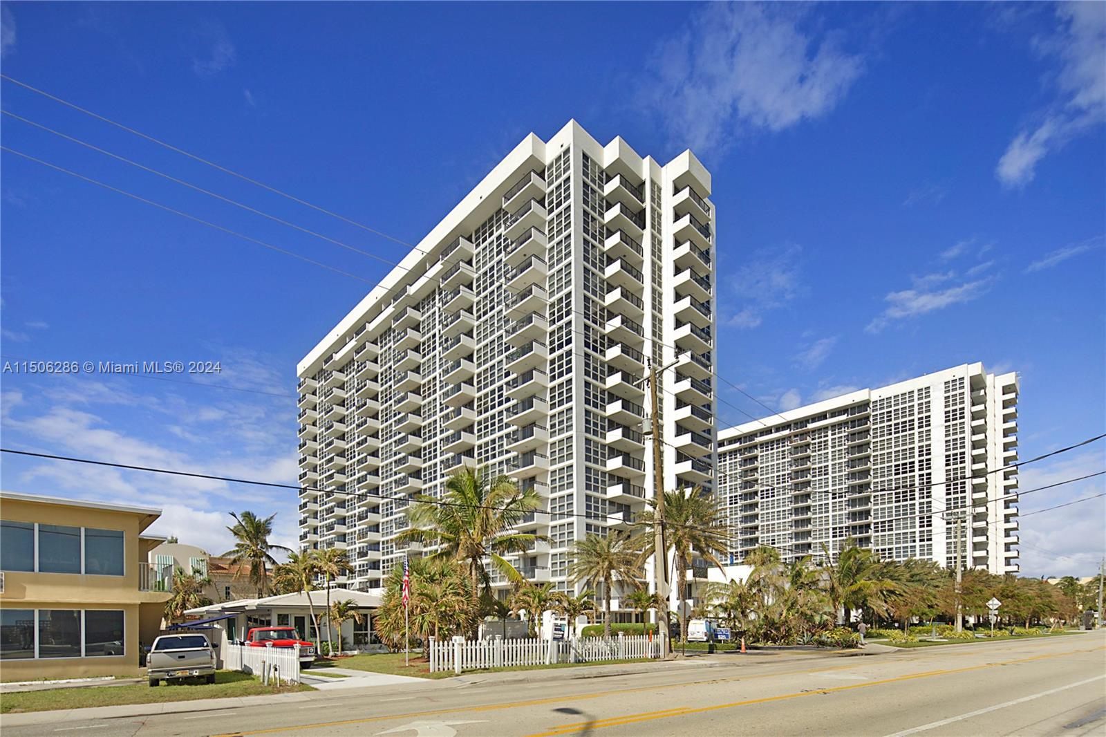 525 N Ocean Blvd Unit: 1125