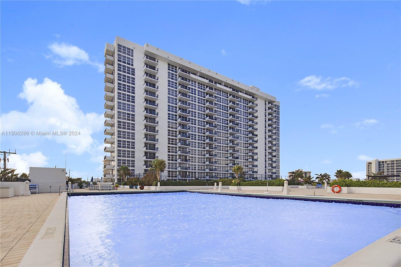 525 N Ocean Blvd Unit: 1125
