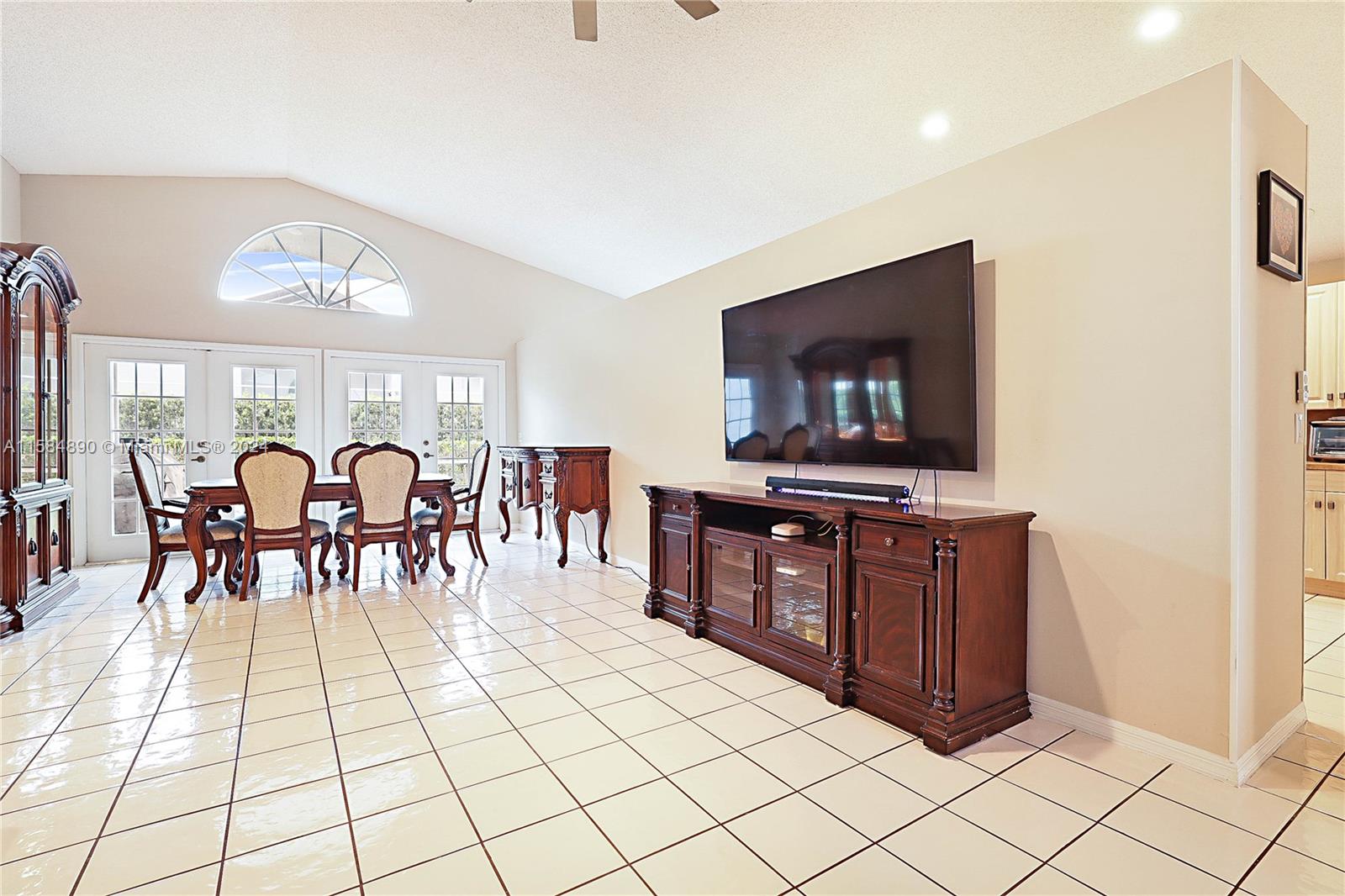 5745 Aspen Ridge Ct