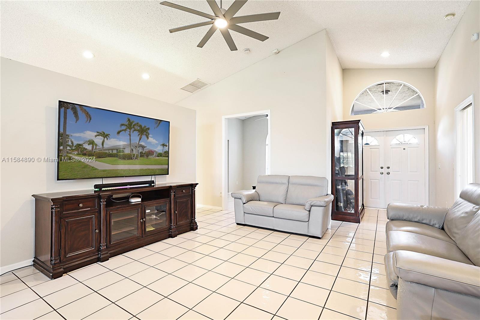 5745 Aspen Ridge Ct