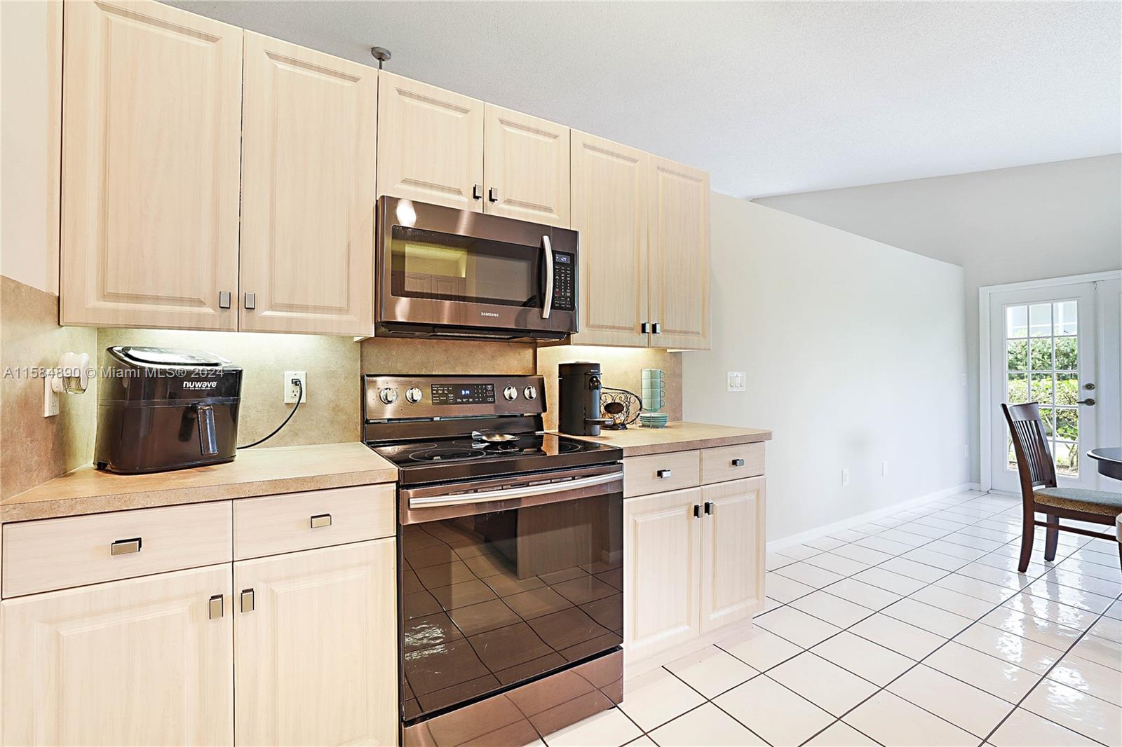 5745 Aspen Ridge Ct