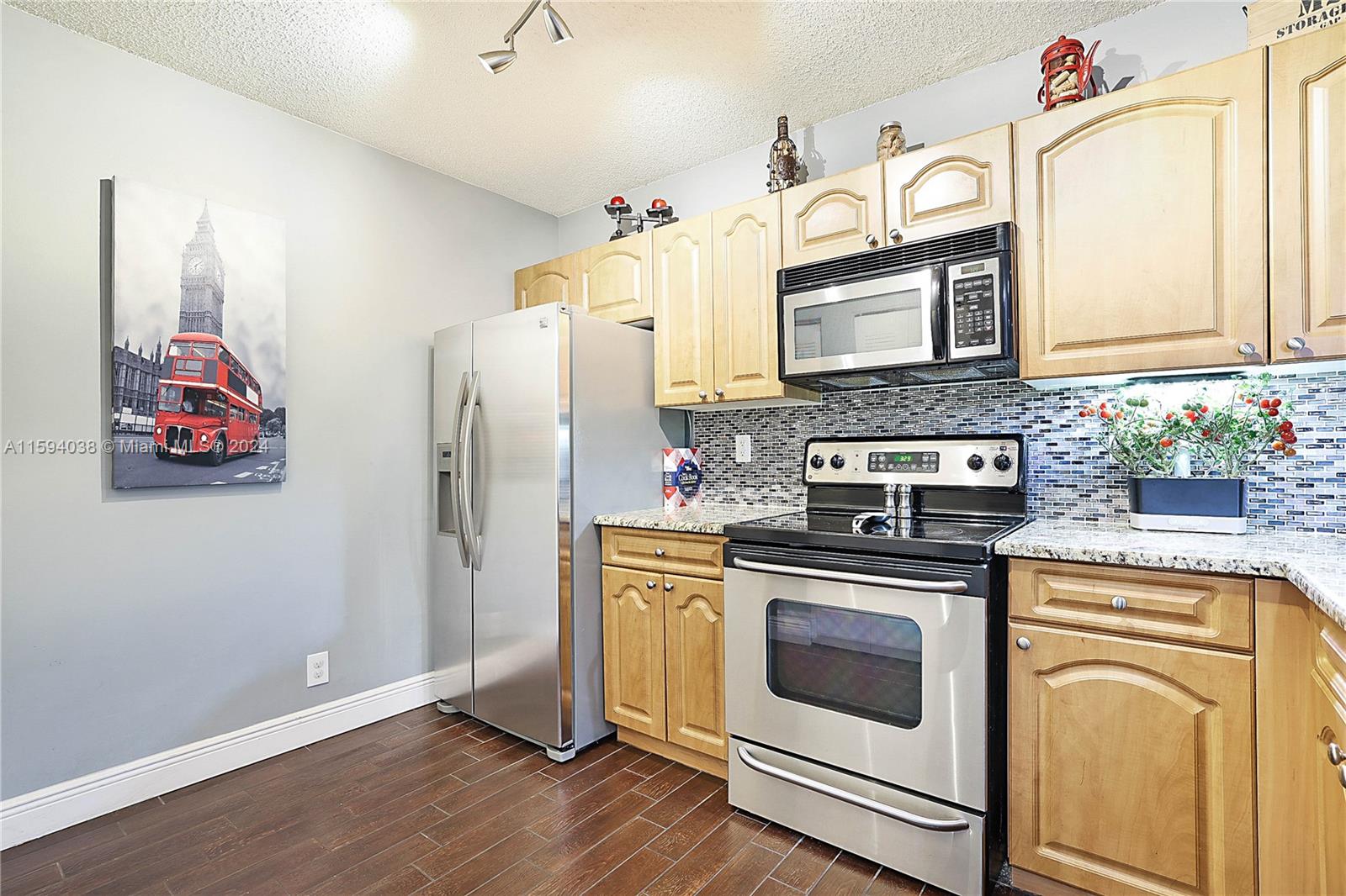 5741 Riverside Dr Unit: 202A5