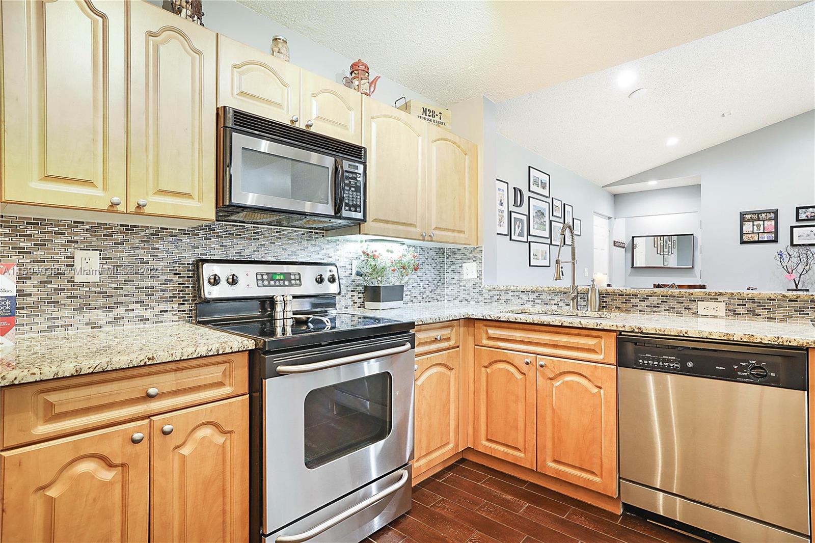 5741 Riverside Dr Unit: 202A5