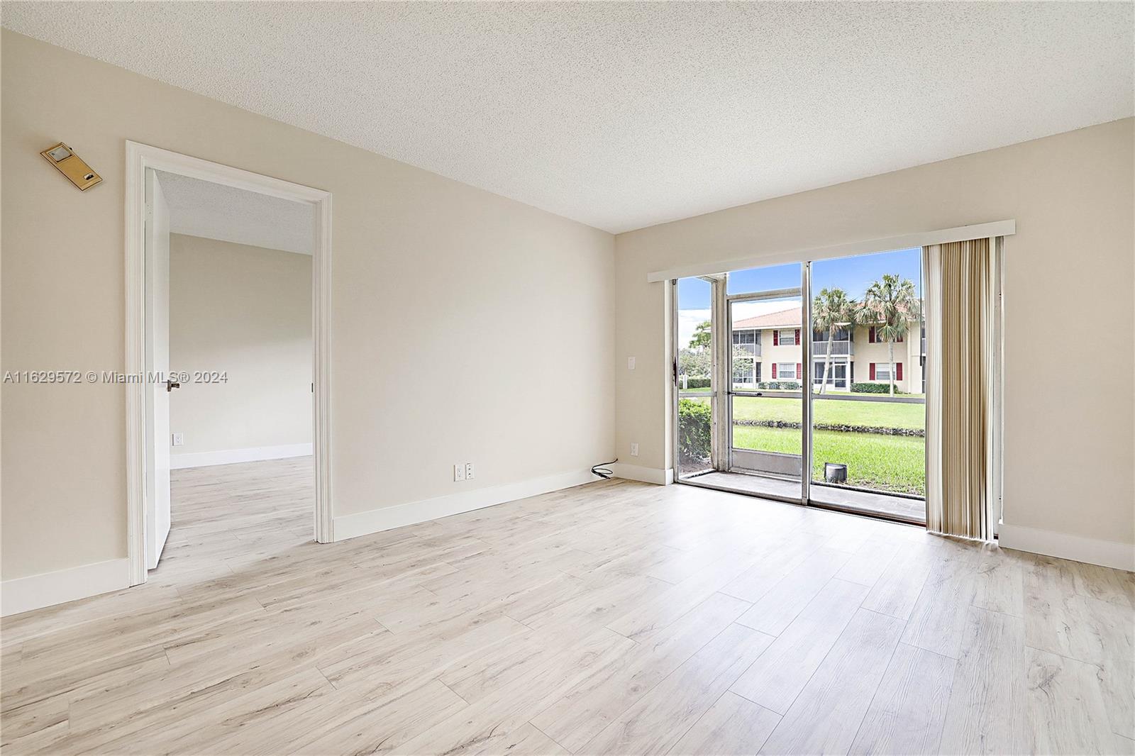 3648 N University Dr # 3 Unit: B-3