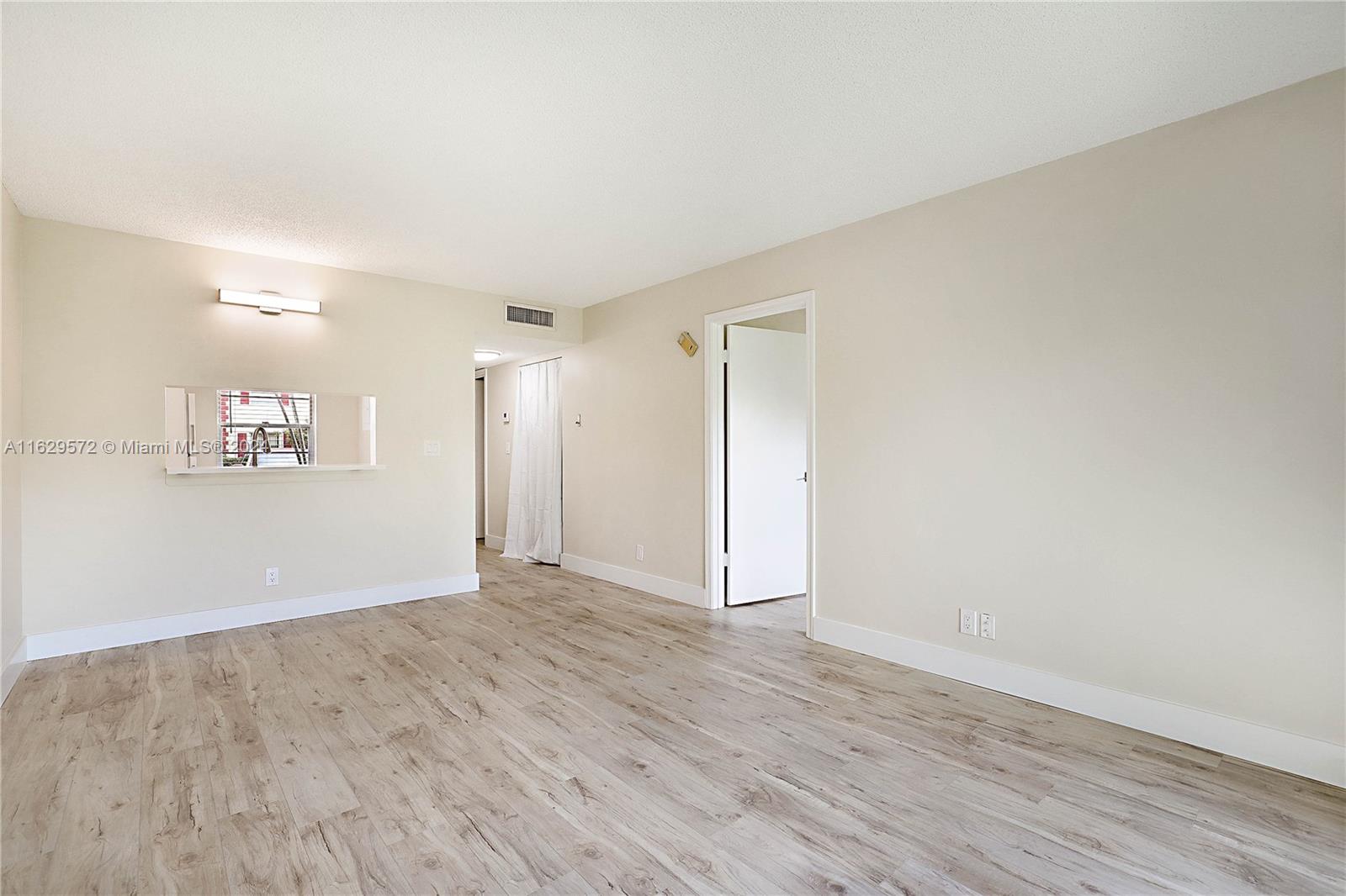 3648 N University Dr # 3 Unit: B-3