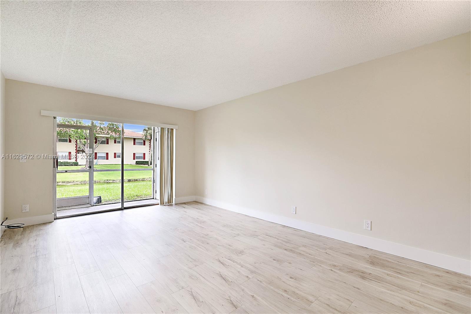 3648 N University Dr # 3 Unit: B-3