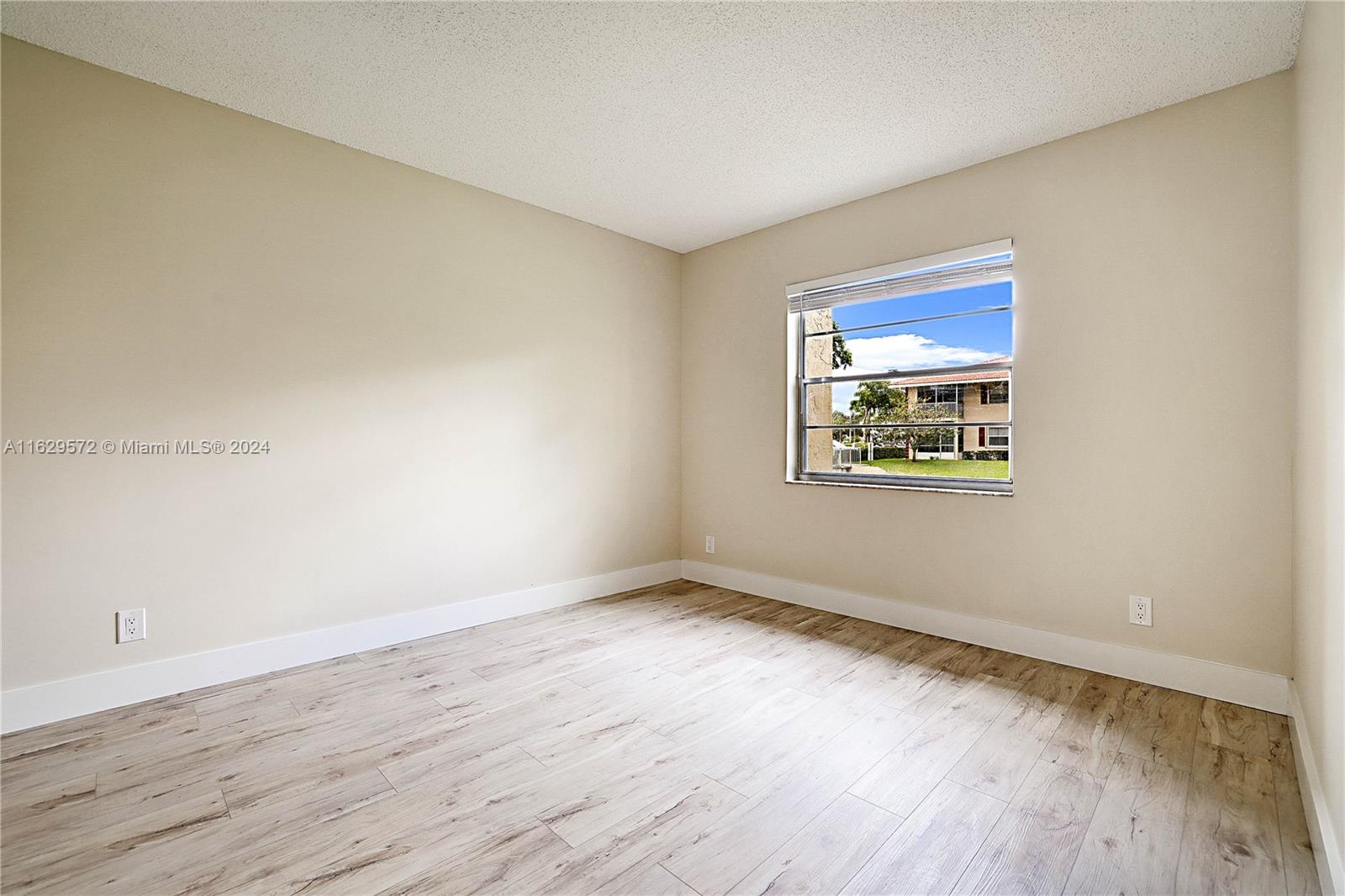 3648 N University Dr # 3 Unit: B-3